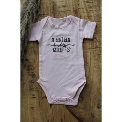 Romper "Je bent een bundeltje geluk" Romper "Je bent een bundeltje geluk"