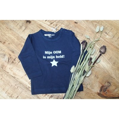 Shirt maat 62 "Mijn oom is een held" Shirt maat 62 "Mijn oom is een held"