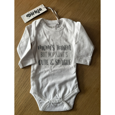 Romper maat 50/56 "Mom's taken but my aunt" Romper maat 50/56 "Mom's taken but my aunt"
