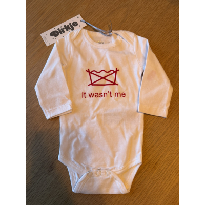 Romper maat 50/56 "It wasn't me Romper maat 50/56 "It wasn't me