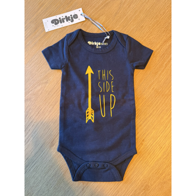 Romper maat 50/56 "This side up" Romper maat 50/56 "This side up"