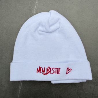 Babymutsje "New bestie"