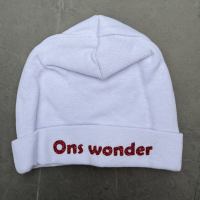 Babymutsje "Ons wonder"